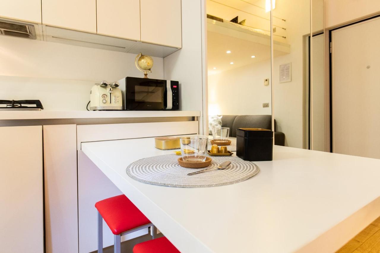 Duomo Apartament Apartment Милано Екстериор снимка
