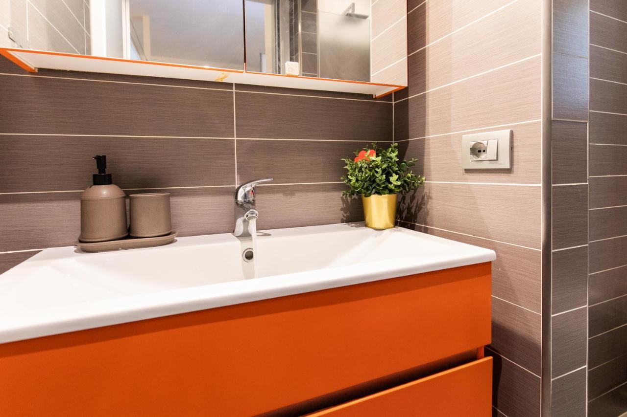 Duomo Apartament Apartment Милано Екстериор снимка